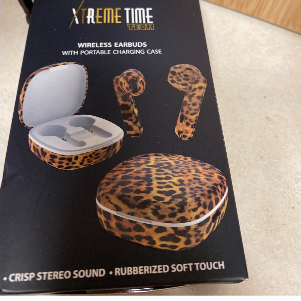 XTREME TIME WIRELESS EARBUDS LEOPARD PRINT BRAND NEW